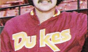 Gerry Hannahs
tir&oacute; 33 ceros