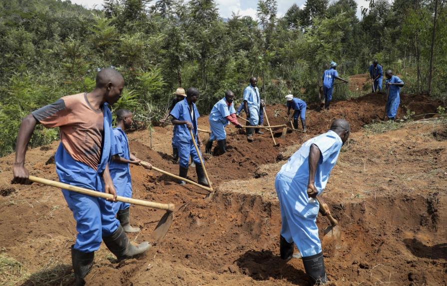 Descubren seis fosas masivas en Burundi con seis mil cadáveres