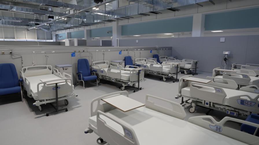 Inauguración de hospital COVID en España genera críticas Inauguración de hospital COVID en España genera críticas