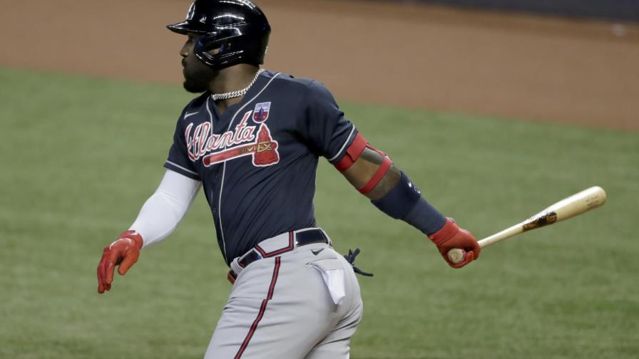 Con Ozuna de regreso, Bravos siguen aspirando al título