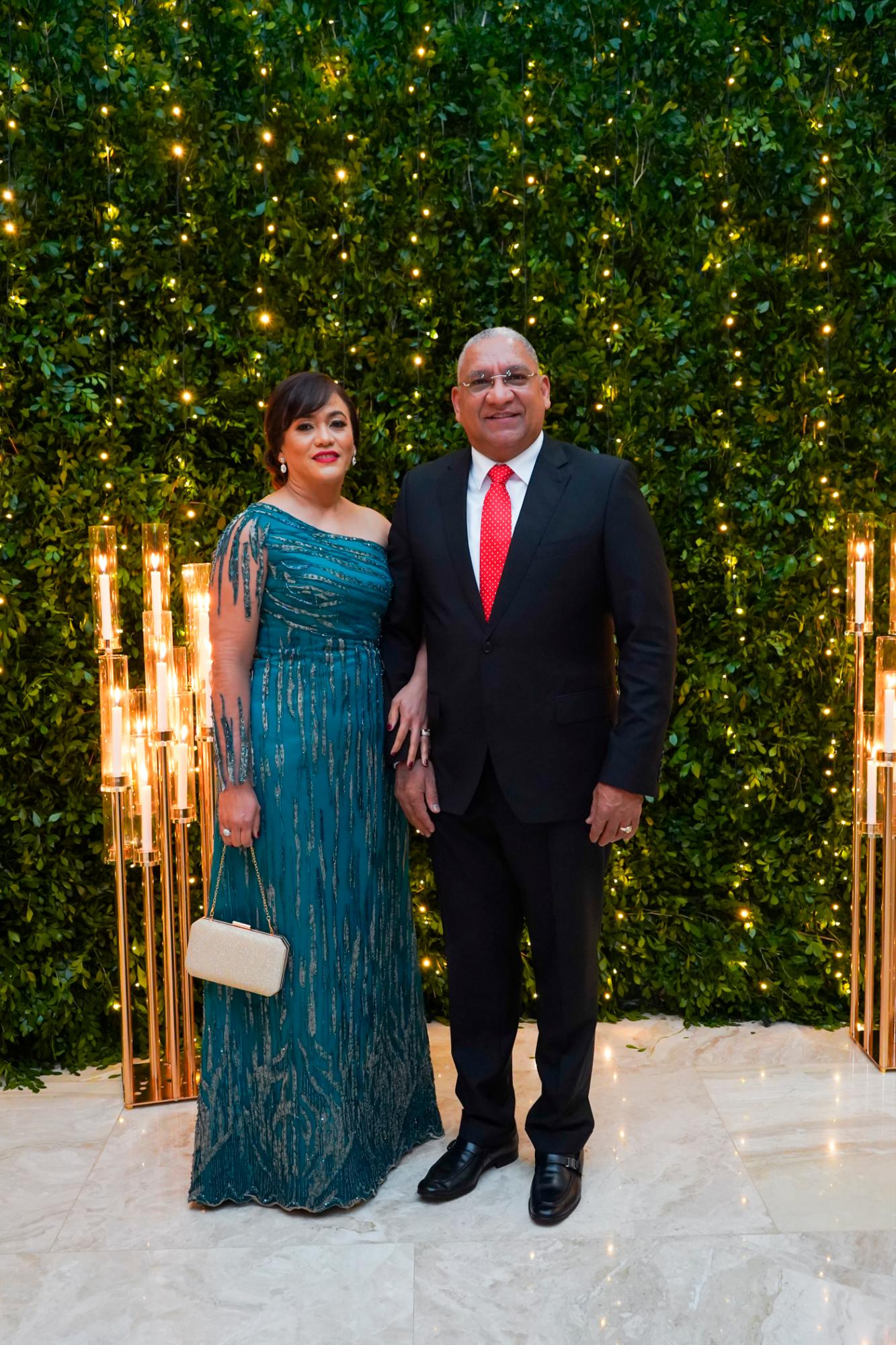 Ghenny Núñez de Novas y Ervin Novas Bello.