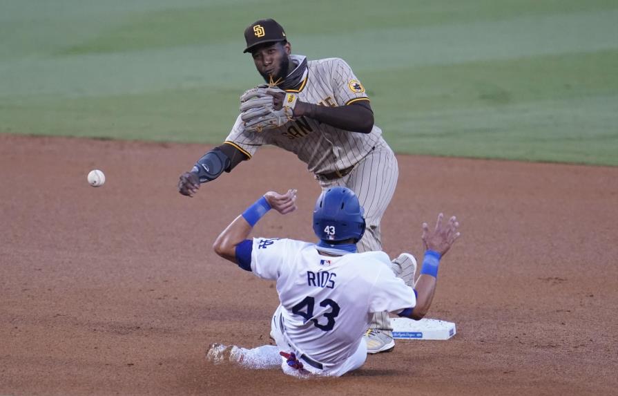 Pitchers y Turner impulsan blanqueada de Dodgers ante Padres