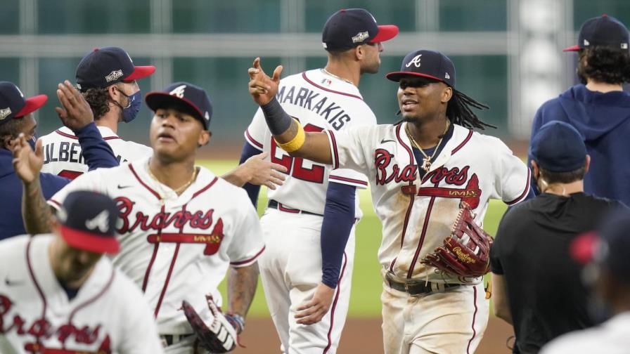 Marcell Ozuna fue oportuno y los Bravos remontan ante los Marlins