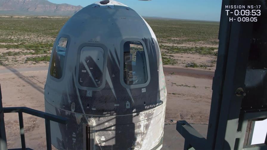 Blue Origin lanza al espacio obra de arte pintada en cápsula