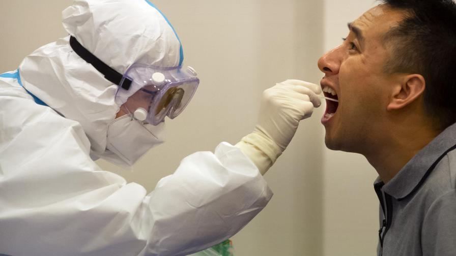 China reporta 3 casos de transmisión local de coronavirus