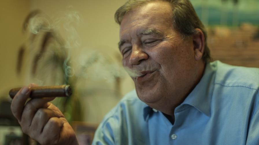 Proponen reconocer al empresario Hendrik Kelner Casals por aportes a industria tabacalera