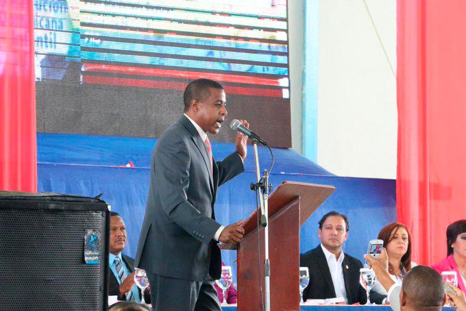 El diputado del PRD, Juan Maldonado, persigue la senaduría de El Seibo.