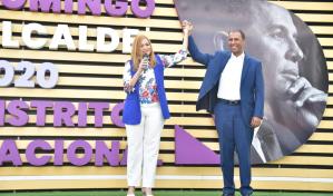 Francis Jorge, compañera de boleta en el DN de Domingo Contreras 