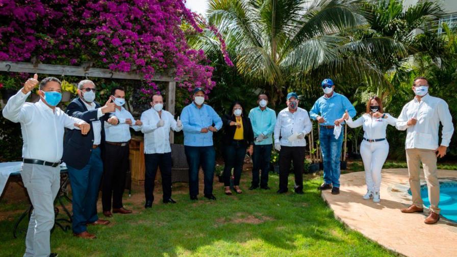 El PRM juramenta nuevos miembros en La Romana