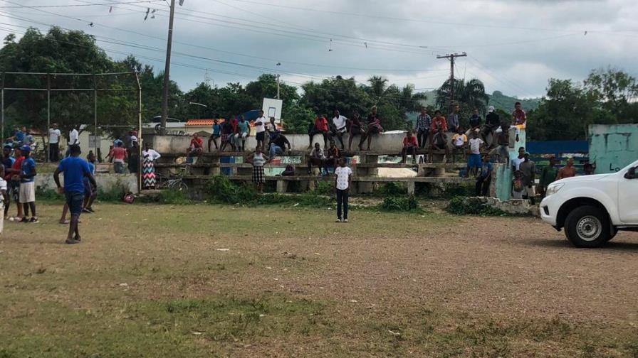 En la comunidad Santa Rita piden a Obras Públicas reconstrucción de play de béisbol 