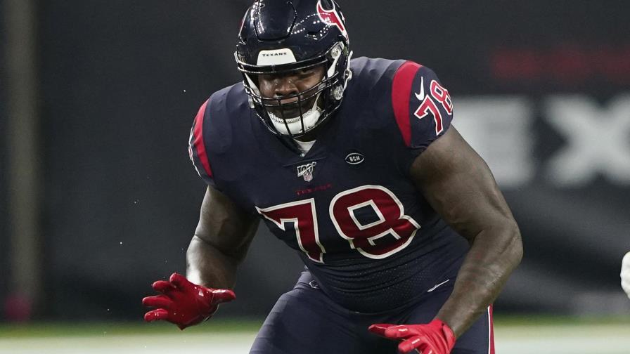 Fuente AP: Texans pactan extensión de 3 años con Tunsil