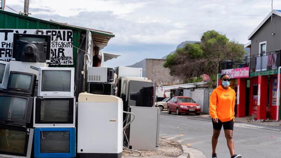La OMC suspende su cumbre ministerial a causa de la nueva variante omicron La OMC suspende su cumbre ministerial a causa de la nueva variante omicron