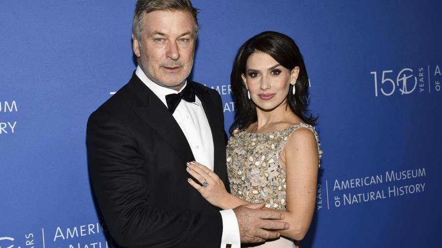 Alec e Hilaria Baldwin anuncian la llegada de su 5to hijo Alec e Hilaria Baldwin anuncian la llegada de su 5to hijo