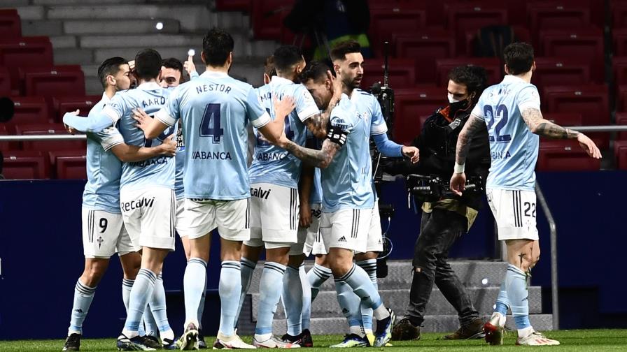El Atlético se deja empatar en la agonía, la Liga se aprieta