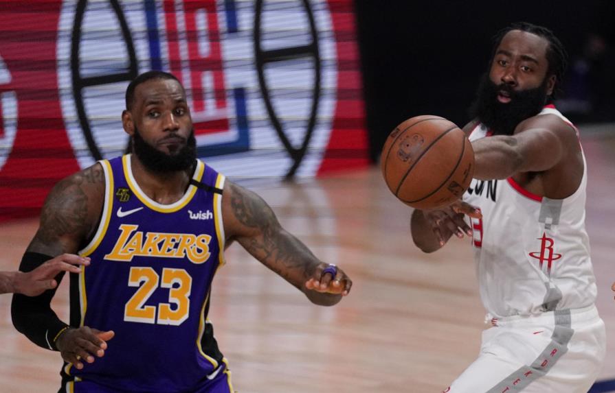 Rockets vencen a Lakers, que inician otra serie con derrota
