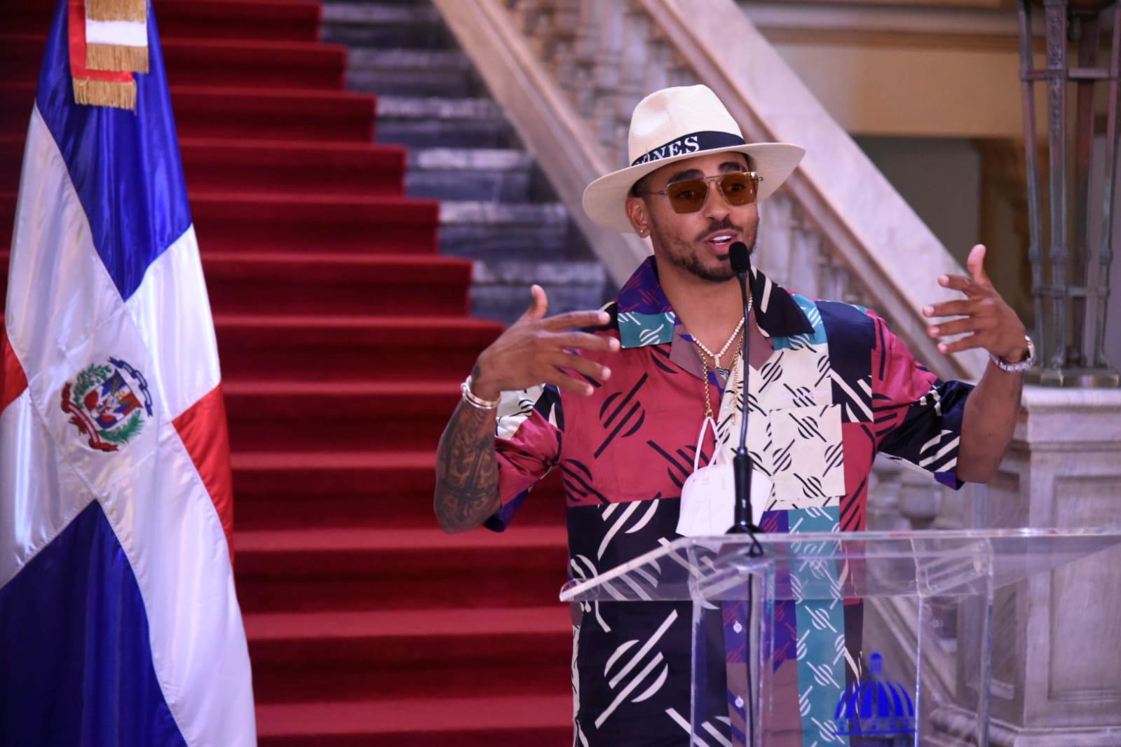 Ozuna en el Palacio Nacional. 