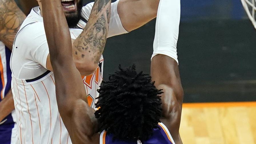 Fournier acierta el tiro ganador y Magic vence a Suns Fournier acierta el tiro ganador y Magic vence a Suns