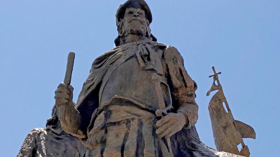 Retiran estatua de conquistador español en Nuevo México