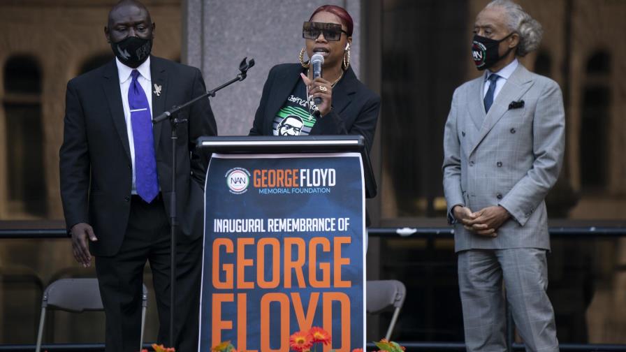 Familia de Floyd en Washington para reunirse con Biden