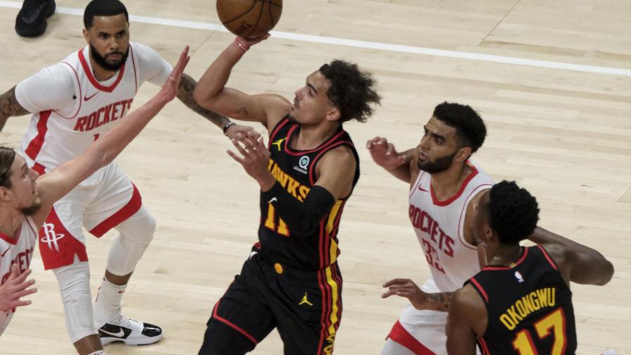 Novato Okongwu lidera a Hawks en paliza a Rockets en picada