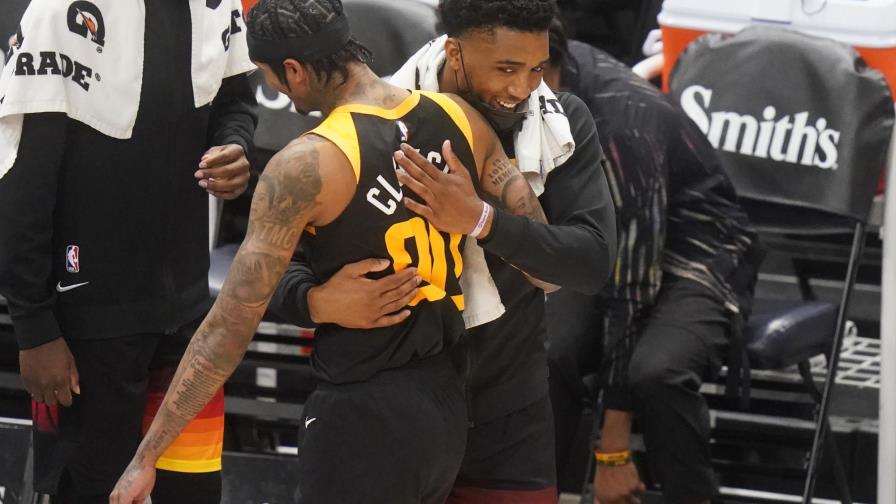 Jazz impone récord de triples en medio partido