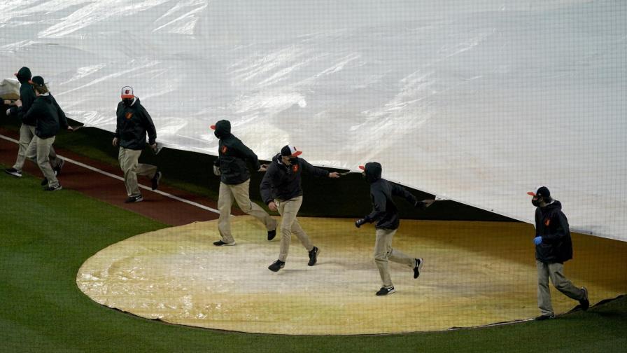 Lluvia obliga a posponer el juego Marineros-Orioles