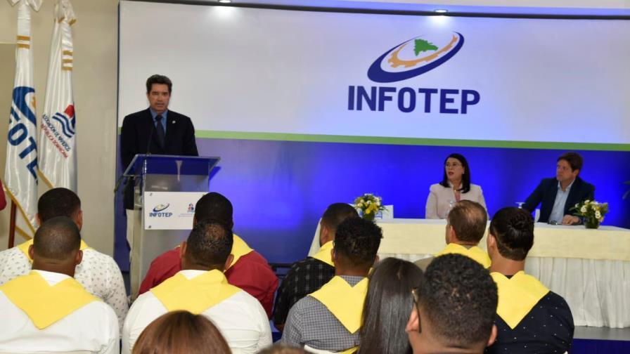 Sector naviero asegura ha invertido US$900 millones en los puertos de Haina y Punta Caucedo Sector naviero asegura ha invertido US$900 millones en los puertos de Haina y Punta Caucedo