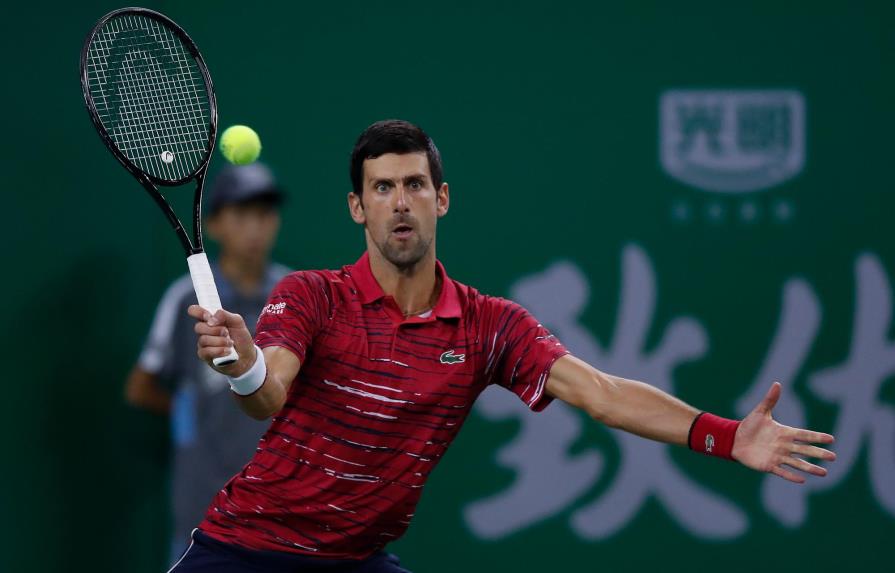 Novak Djokovic pasa a cuartos de Shanghái tras vencer al estadounidense John Isner