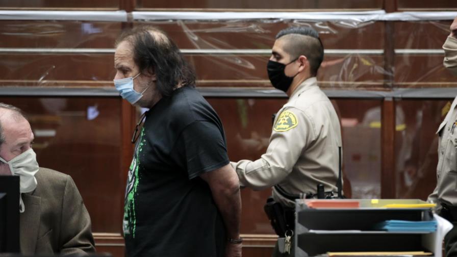 Acusan al actor porno Ron Jeremy de violación