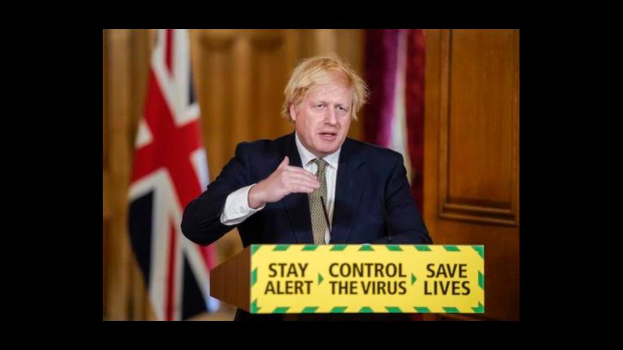 Johnson dice que Cummings actuó “de manera responsable y dentro de la ley”
