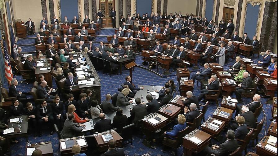 Senado absuelve a Trump de todos los cargos
