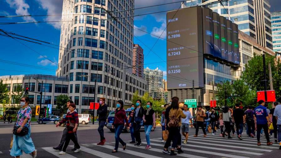 La economía mundial caerá un 4.4 % en 2020, según el FMI