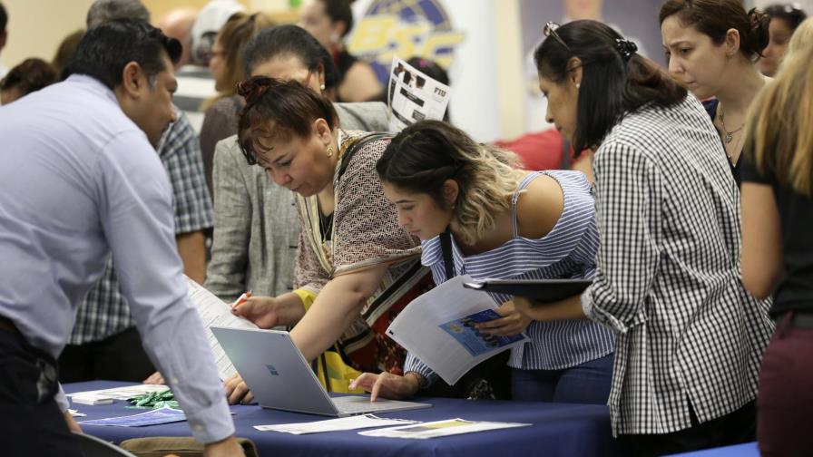 EEUU: Compañías añadieron 202.000 empleos en diciembre
