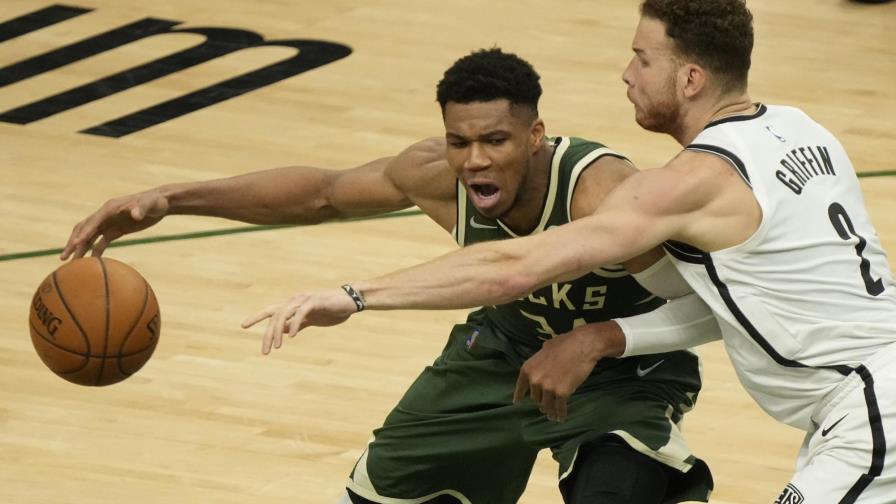 Bucks resisten embate de Nets en triunfo 86-83 en el juego 3 Bucks resisten embate de Nets en triunfo 86-83 en el juego 3