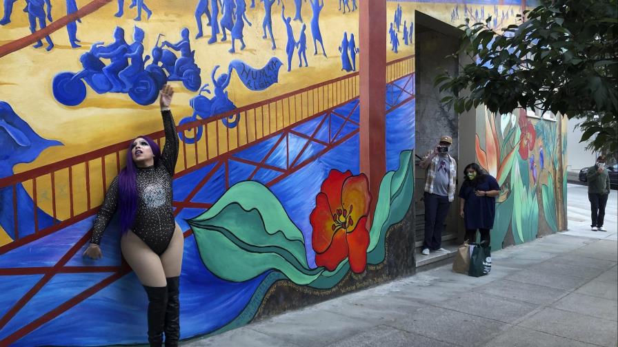 Drag queens entregan comida y música a domicilio en San Francisco Drag queens entregan comida y música a domicilio en San Francisco