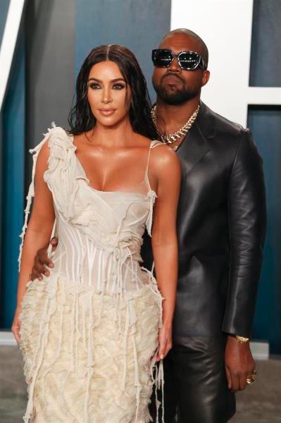 Kanye West pide disculpas a Kim Kardashian por revelar detalles privados