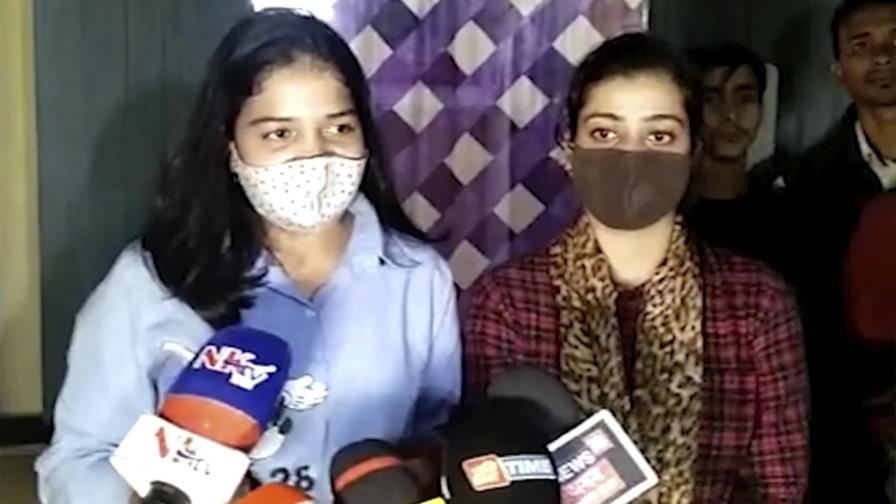 Otorgan fianza a dos periodistas indias tras violencia