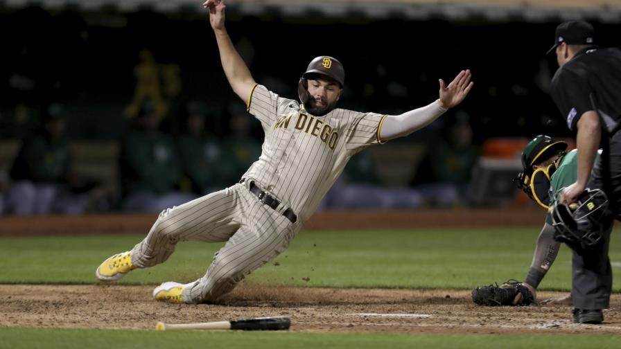 Pham jonronea, los Padres aplastan 8-1 a los Atléticos