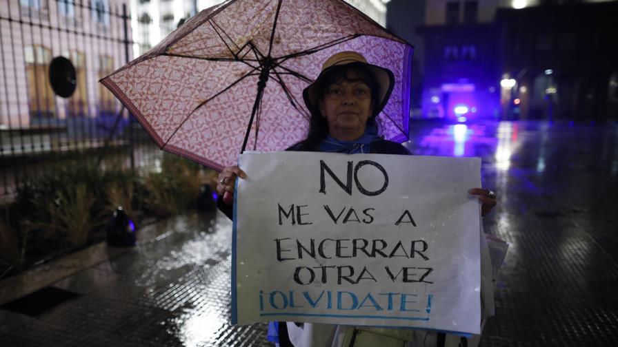 Presidente argentino ratifica aplicación de restricciones