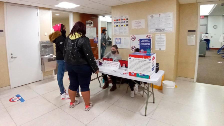 Extienden hasta las 9:00 de la noche horario de votación en Nueva York