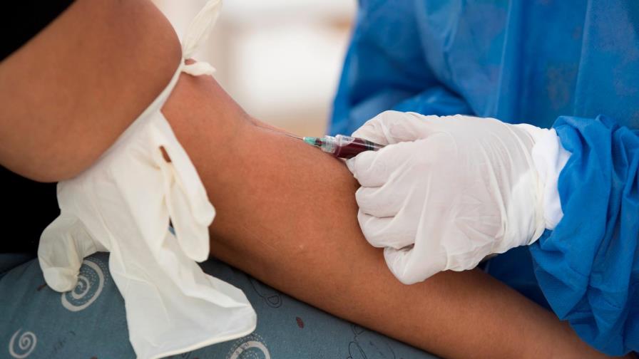 Prueban un tratamiento que reduce mortalidad en casos críticos de COVID-19