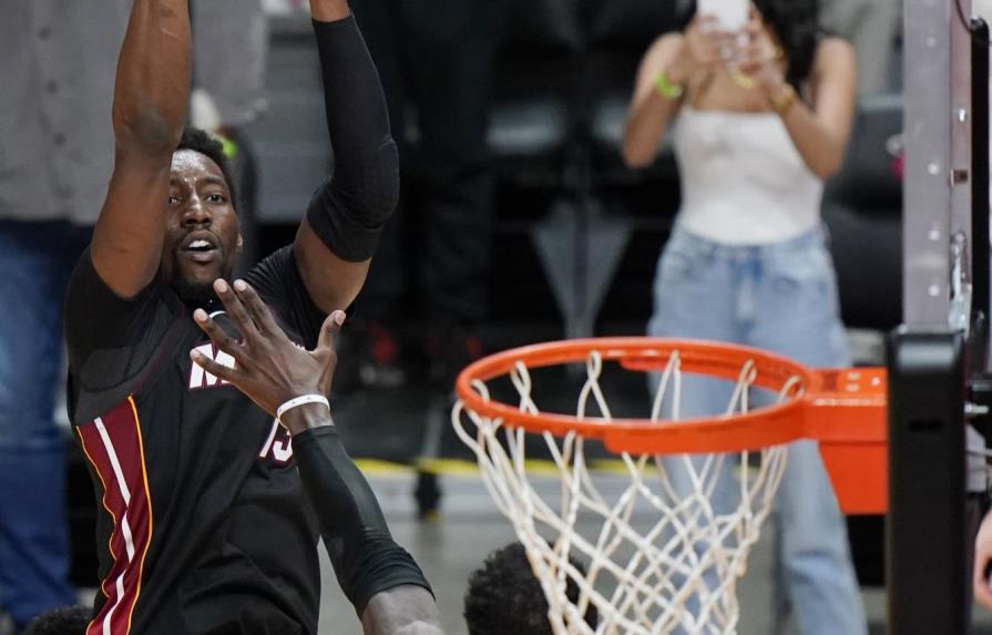 Heat vence a Nets con enceste de último segundo de Adebayo