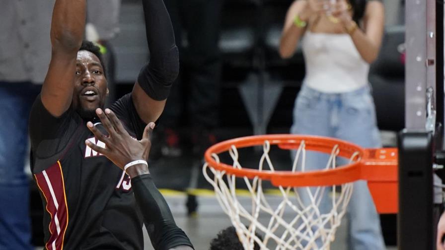 Heat vence a Nets con enceste de último segundo de Adebayo
