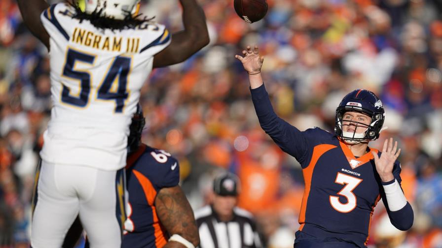 Con gol de campo, McManus define por Broncos sobre Chargers