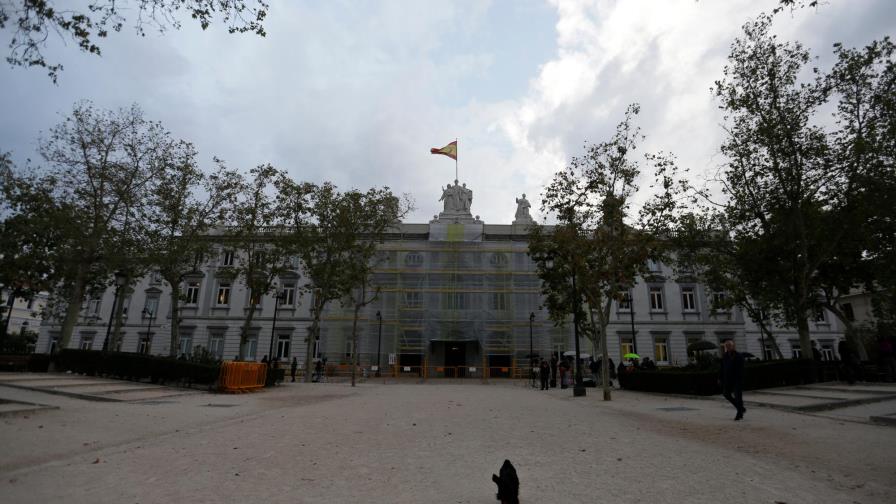 España condena a prisión a 12 expolíticos catalanes por sedición 