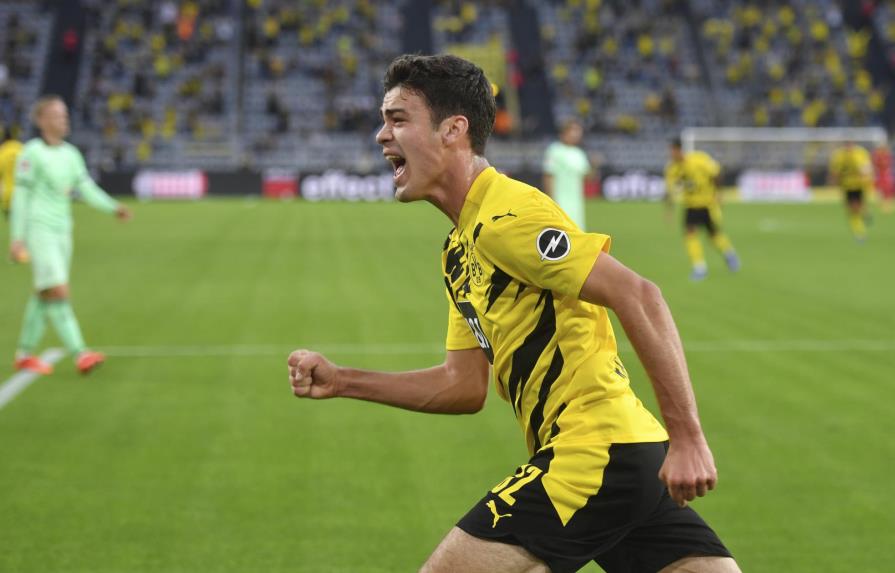 Dortmund vence 3-0 a Borussia Mönchengladbach