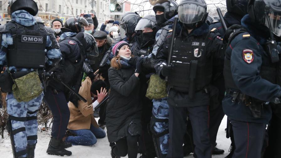 Más de 3.400 detenidos en Rusia en protestas por Navalny