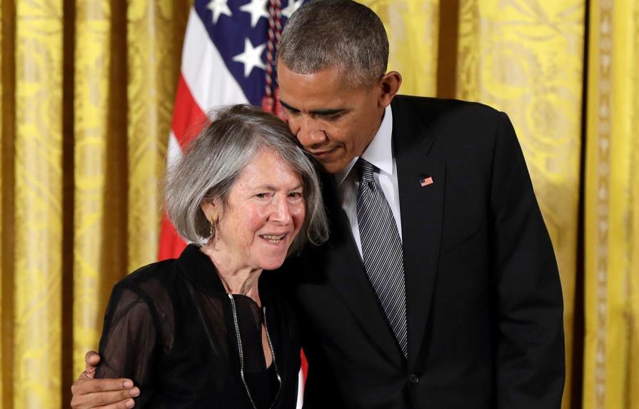 Estadounidense Louise Glück gana el Nobel de Literatura