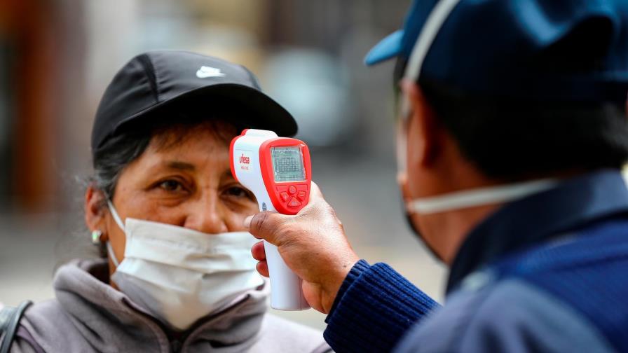 Contagios globales llegan a 7.55 millones, con nuevo récord de casos diarios