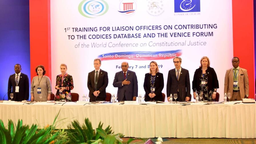 Alrededor de cien representantes de la justicia constitucional se reúnen en RD